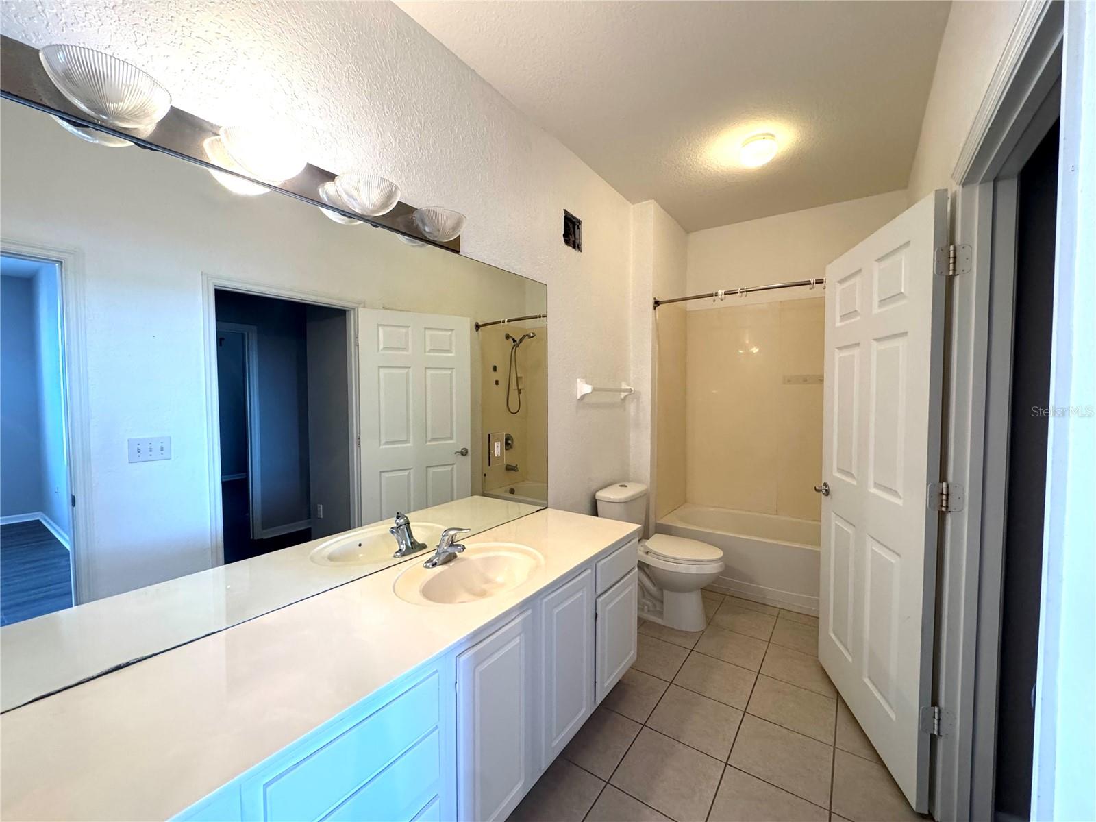 Image 14 of 17 For 8660 Buccilli Drive 305