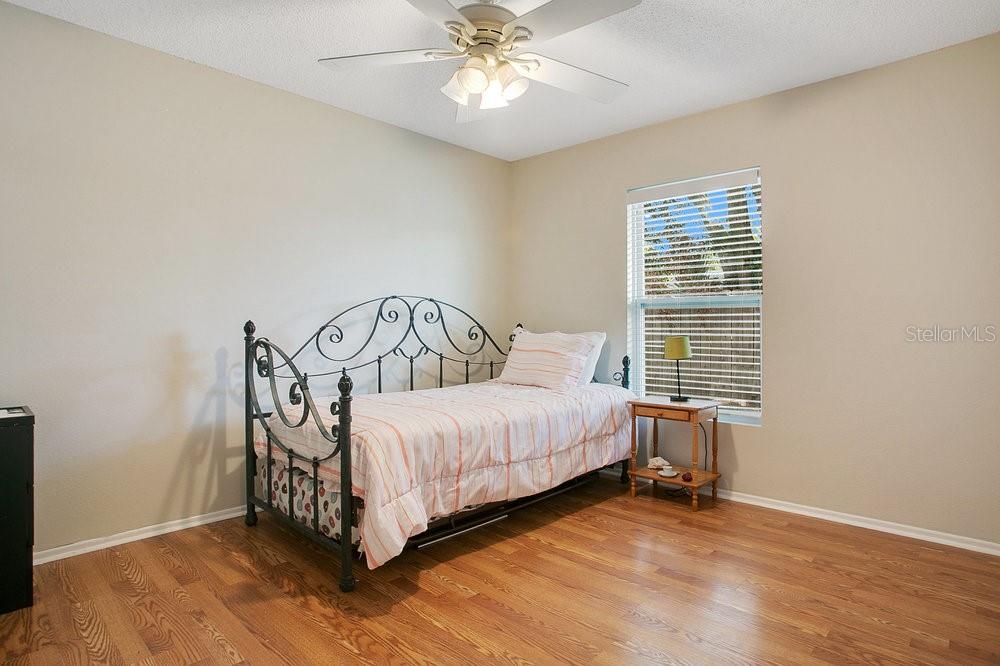 Image 20 of 42 For 2952 Erskine Drive