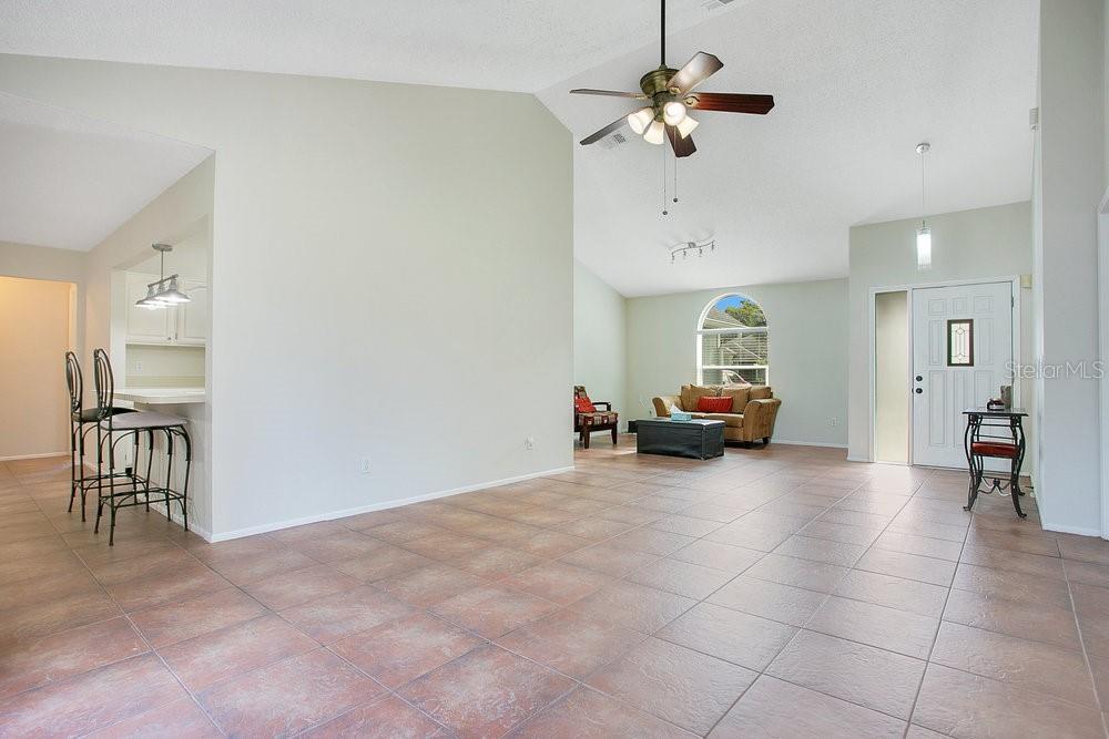 Image 6 of 42 For 2952 Erskine Drive