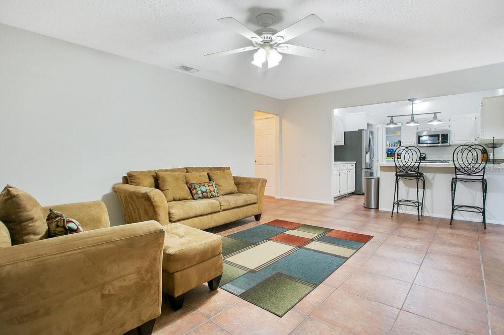 Image 8 of 42 For 2952 Erskine Drive