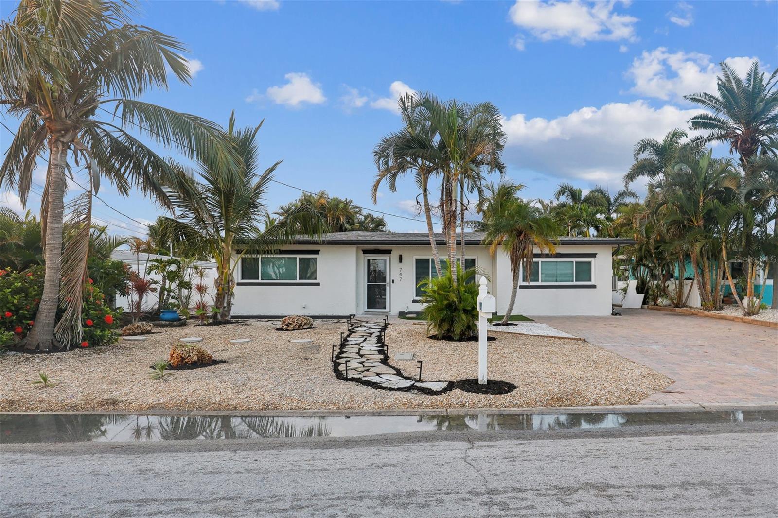Details for 747 Pruitt Drive, MADEIRA BEACH, FL 33708