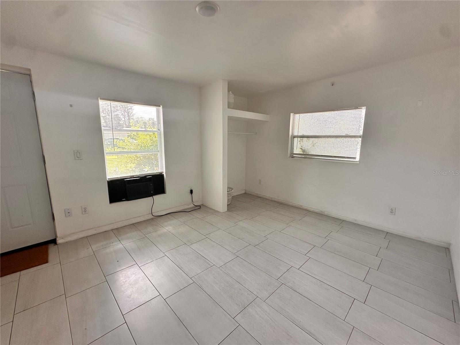 Image 7 of 7 For 1338 Peruvian Lane 2