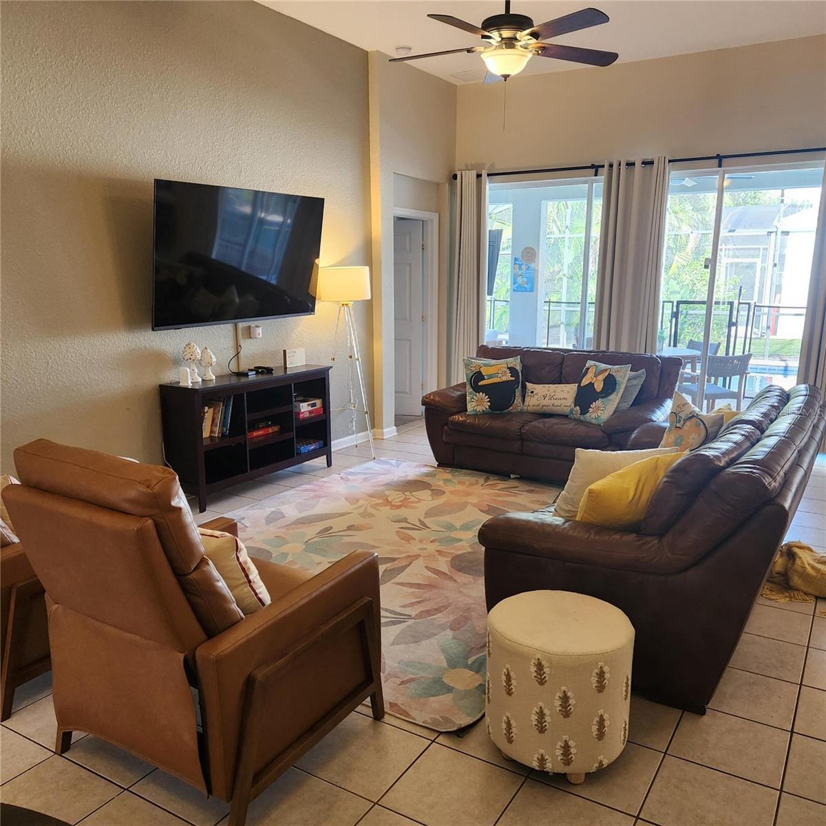 Image 16 of 82 For 2703 Manesty Lane