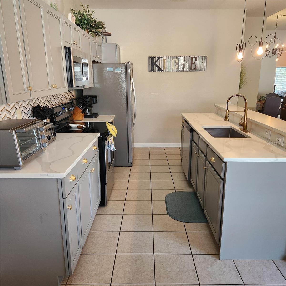 Image 4 of 82 For 2703 Manesty Lane