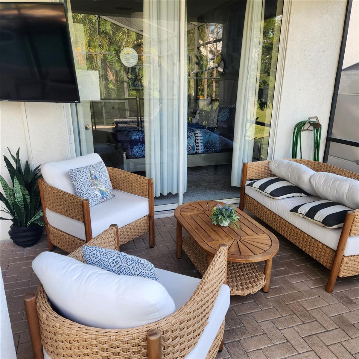 Image 50 of 82 For 2703 Manesty Lane