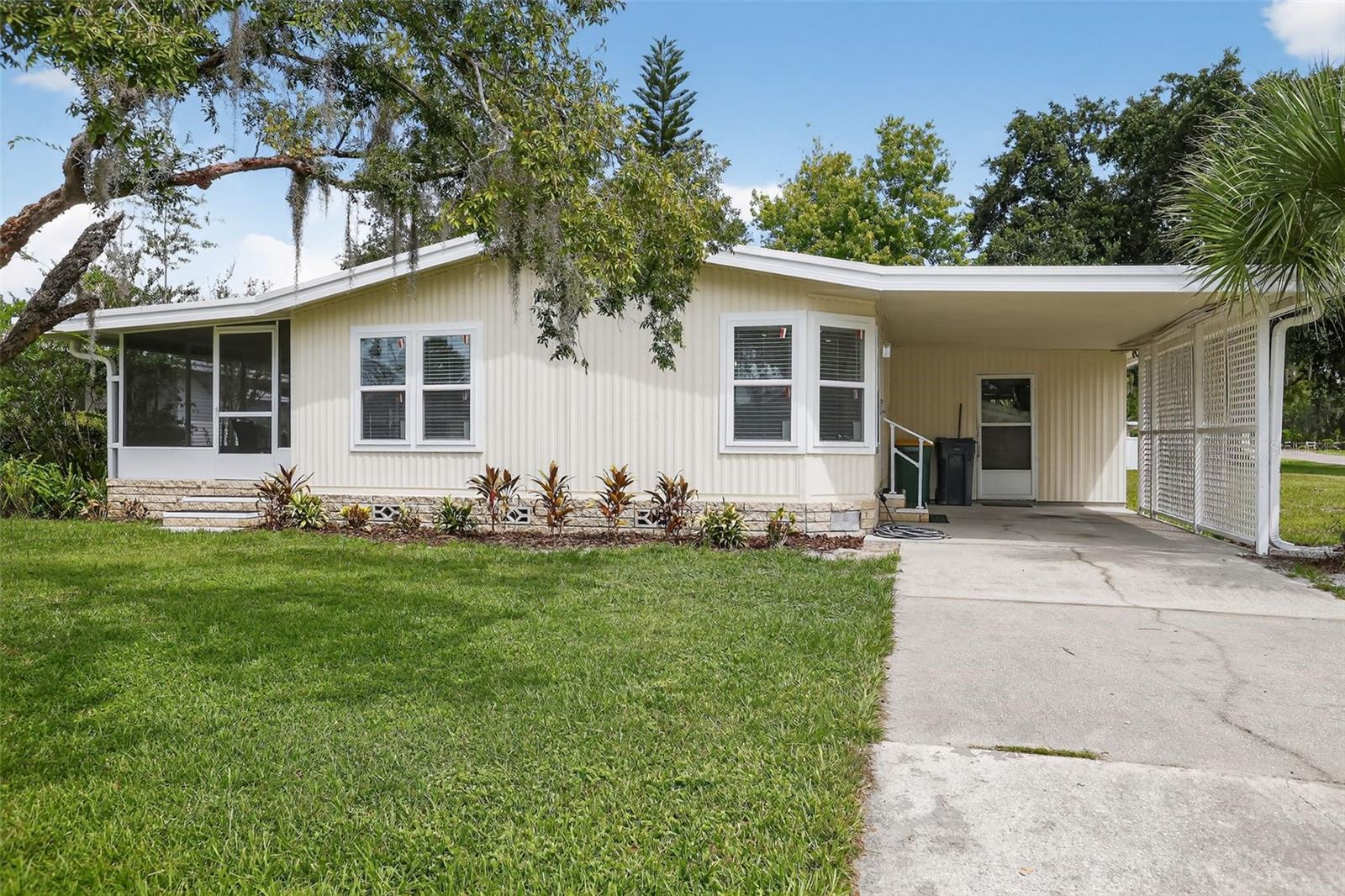 Details for 2910 Wekiva Road, TAVARES, FL 32778