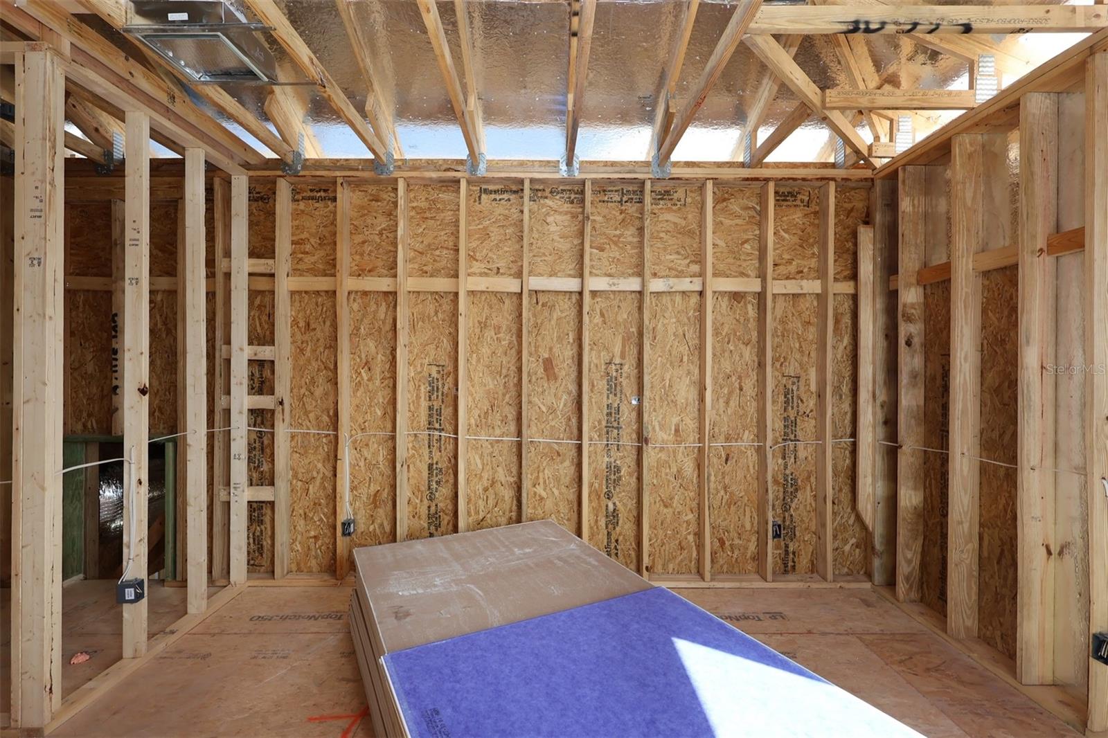 Image 2 of 13 For 2731 Laughing Gull Lane