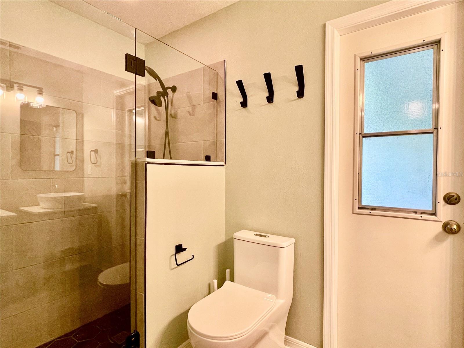 Image 13 of 21 For 705 Sunburst Cove Lane