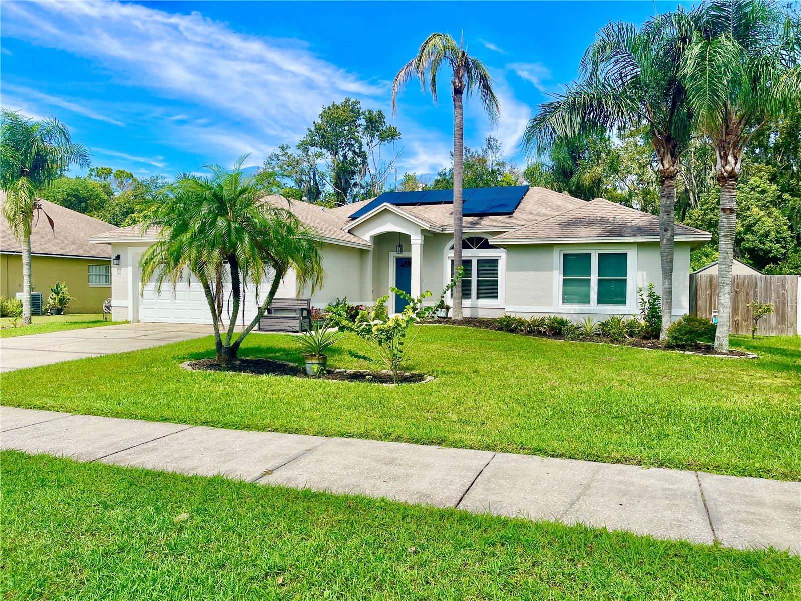 Image 2 of 21 For 705 Sunburst Cove Lane