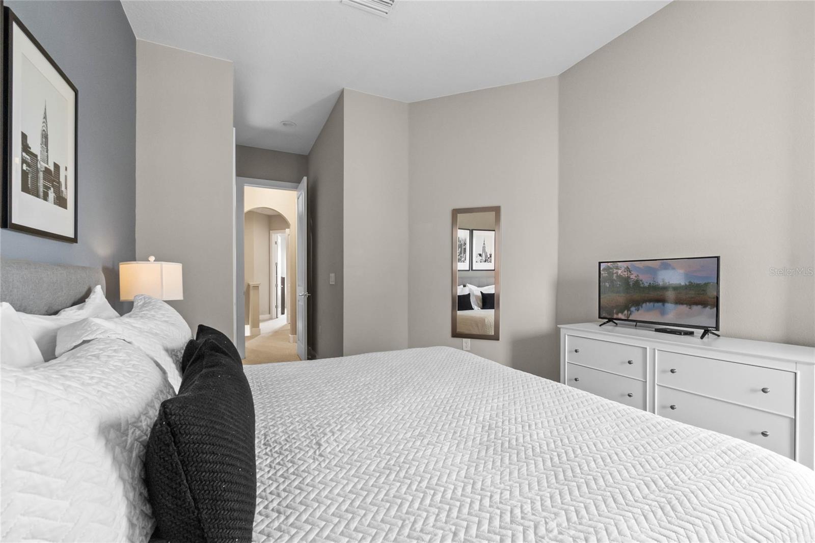 Image 30 of 33 For 7540 Sunville Avenue