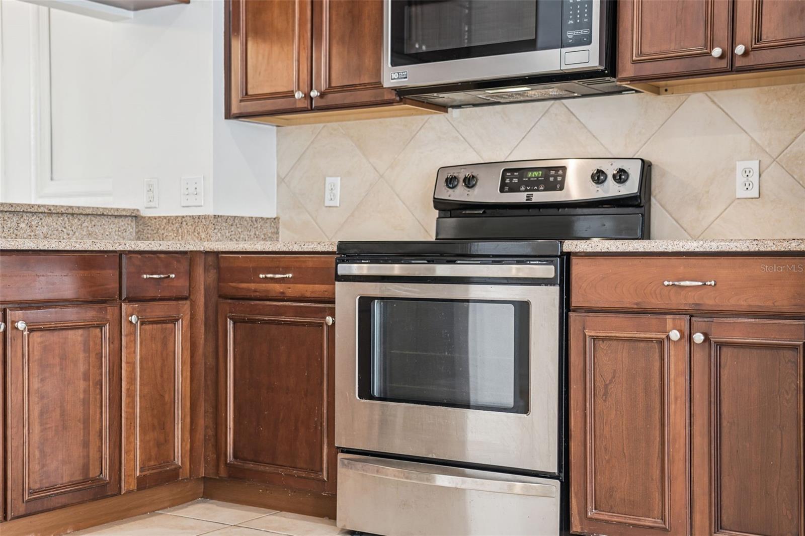 Image 15 of 90 For 5213 Trapani Cove