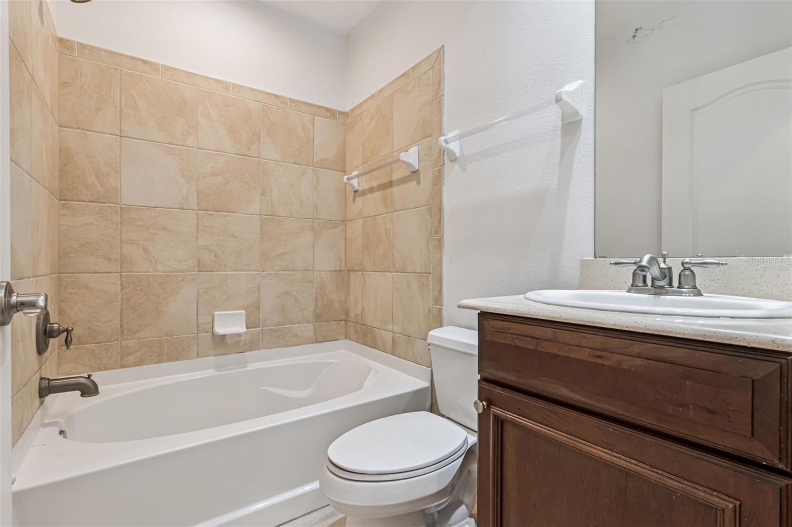 Image 38 of 90 For 5213 Trapani Cove