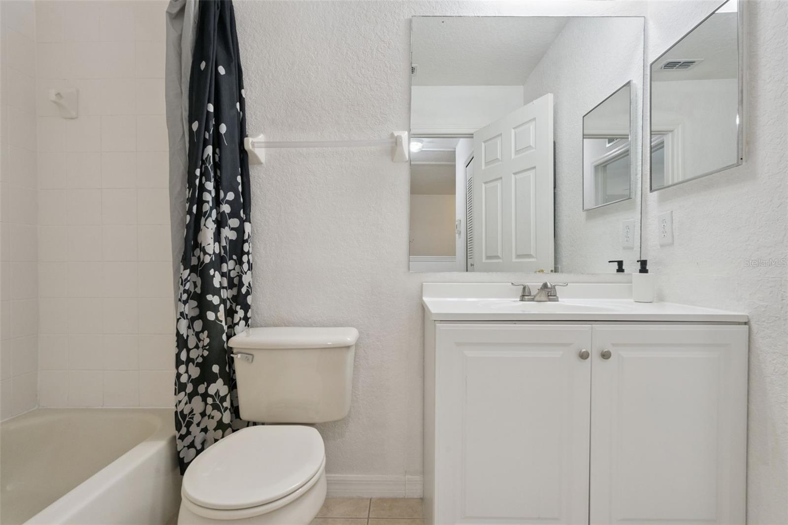 Image 15 of 24 For 245 Cambria Avenue