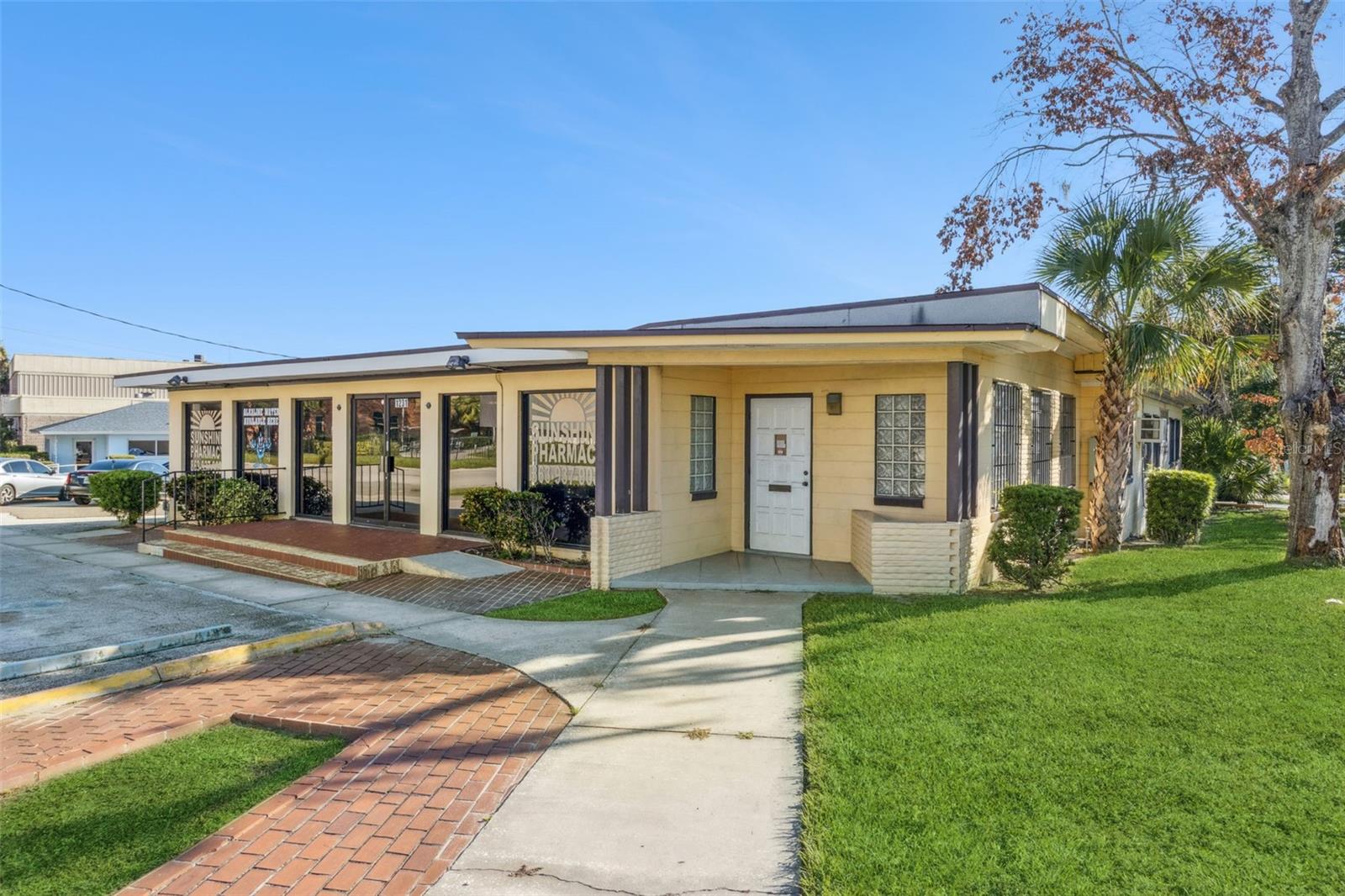Image 2 of 23 For 1231 Lakeland Hills Boulevard