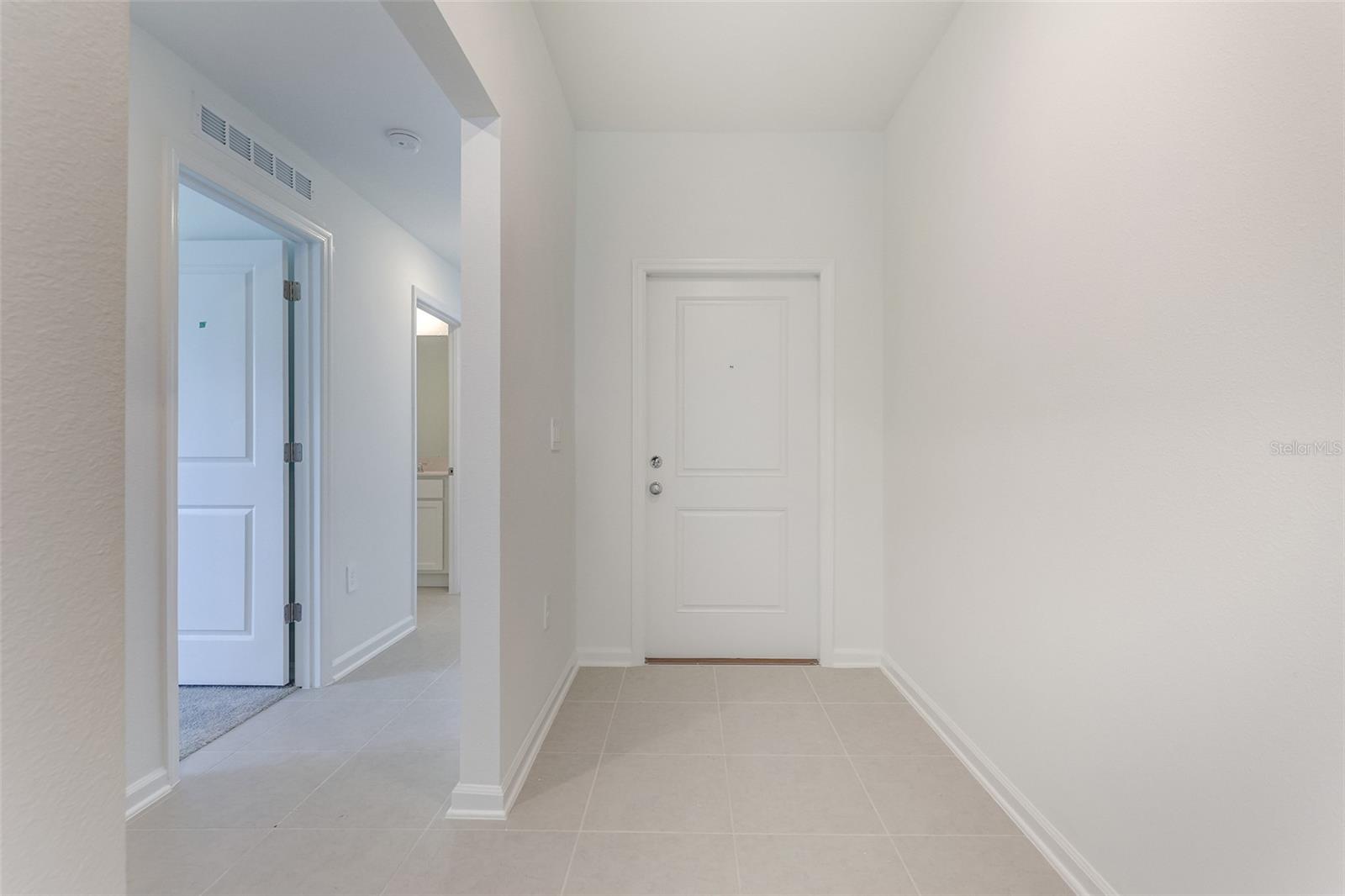 Image 13 of 47 For 4838 Waltham Forest Dr