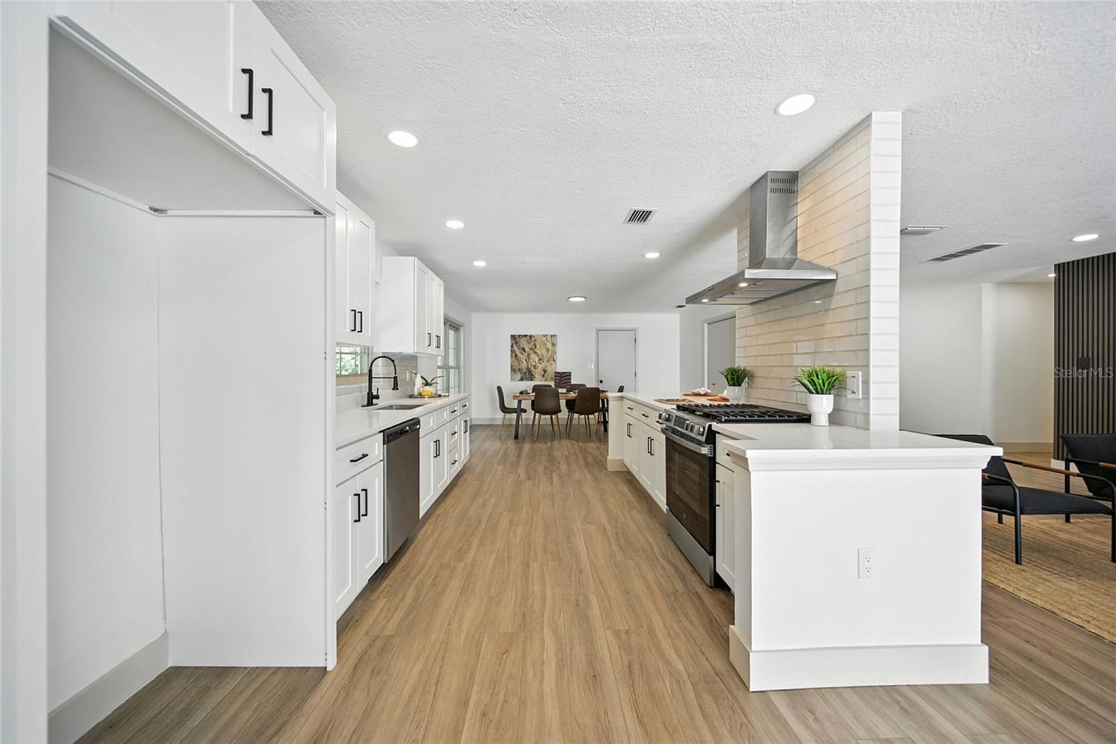 Image 10 of 43 For 620 21st  