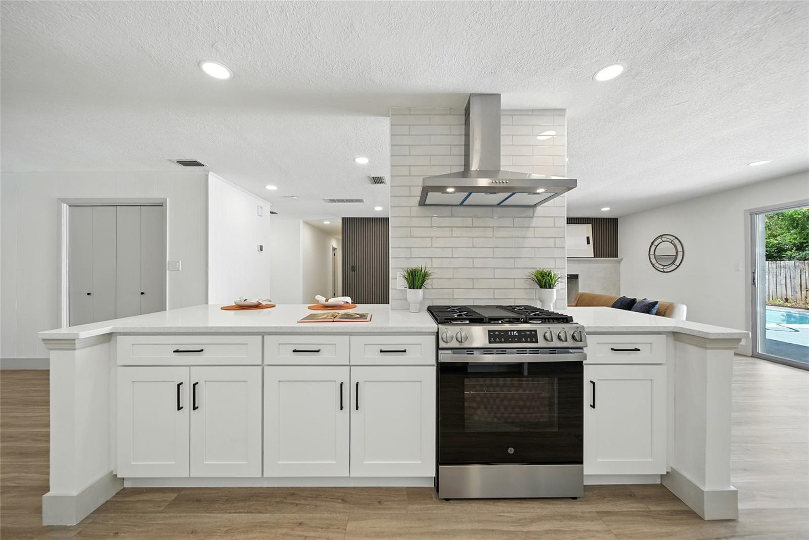 Image 11 of 43 For 620 21st  