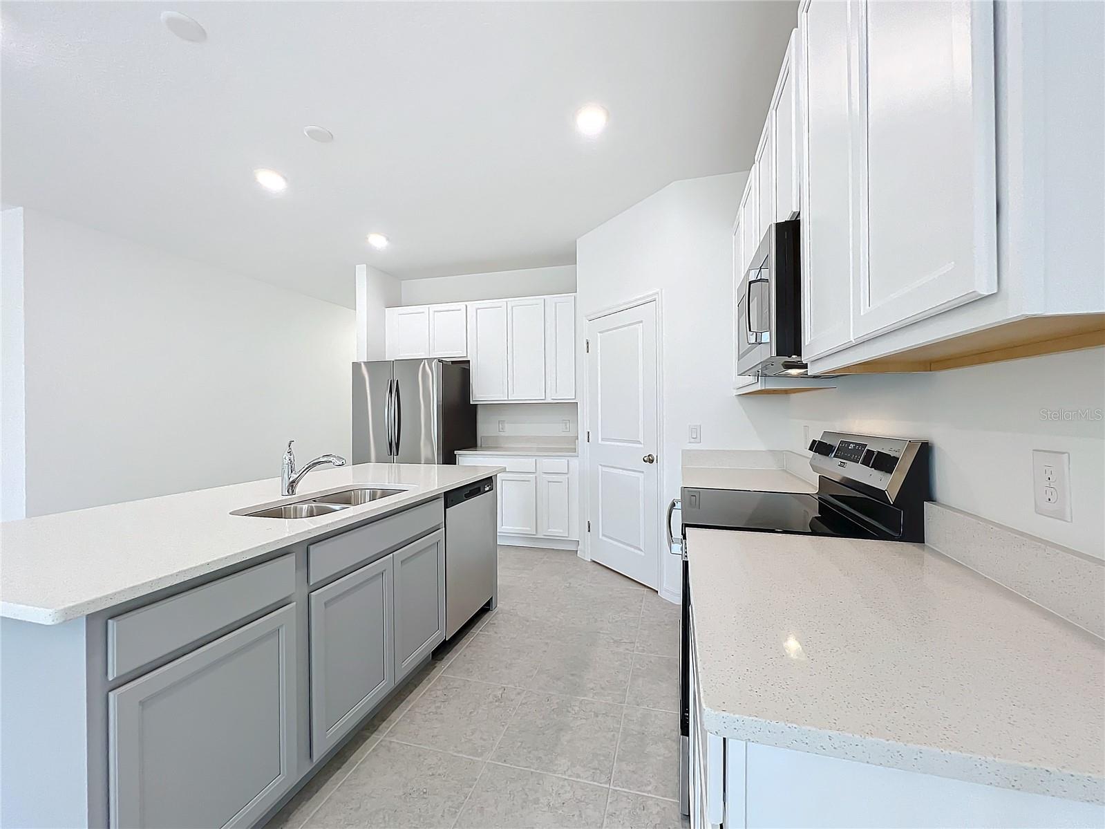 Image 18 of 83 For 1679 Meadowlark Drive