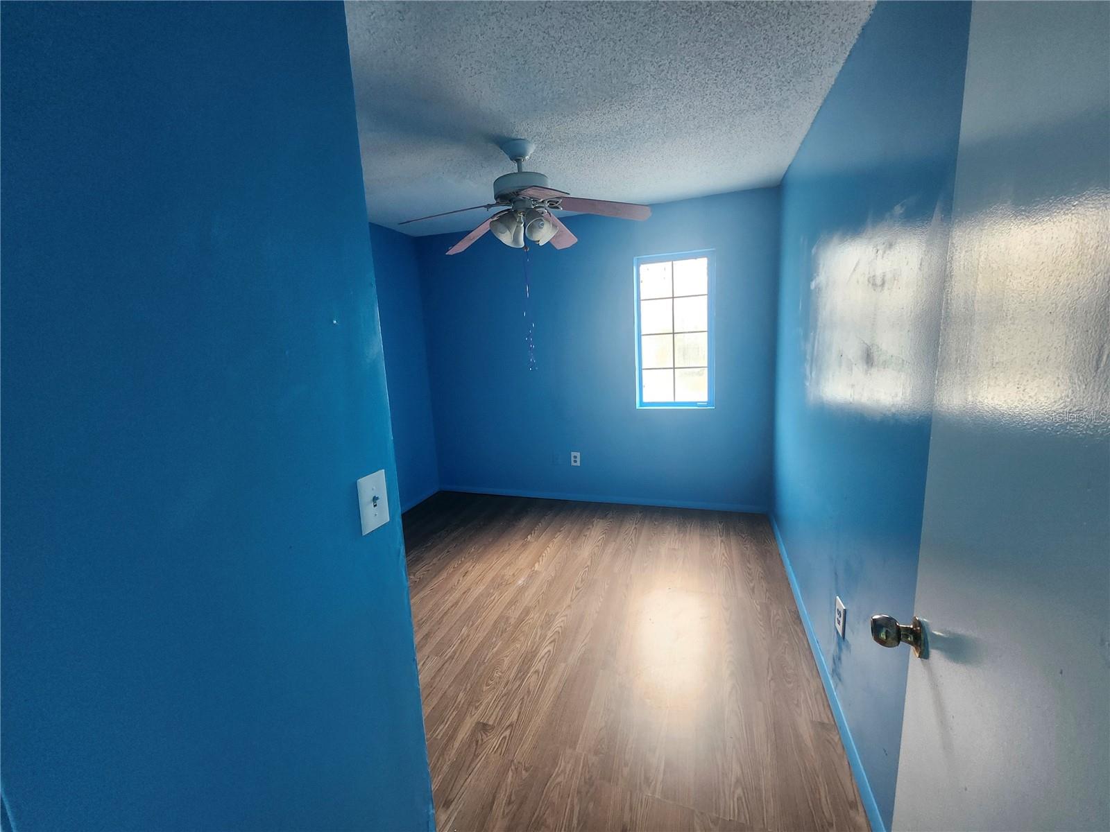 Image 14 of 26 For 1038 26th Street