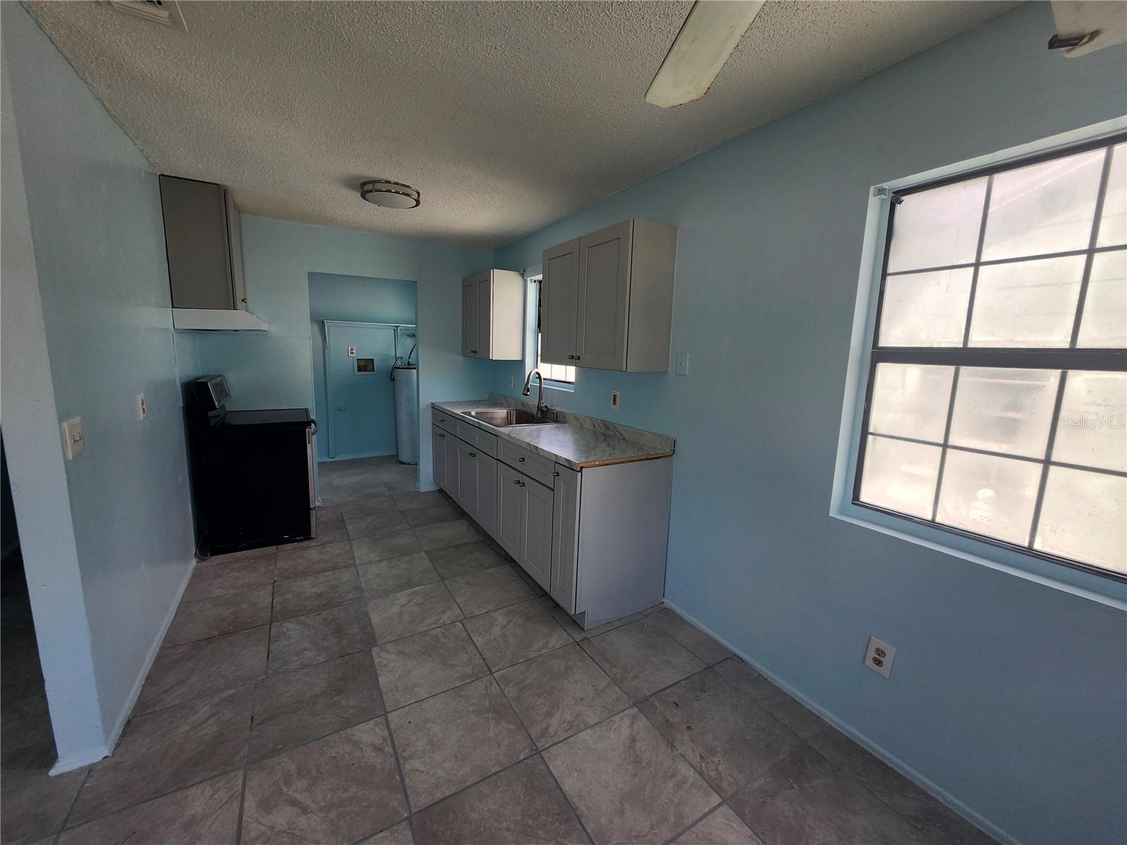 Image 9 of 26 For 1038 26th Street