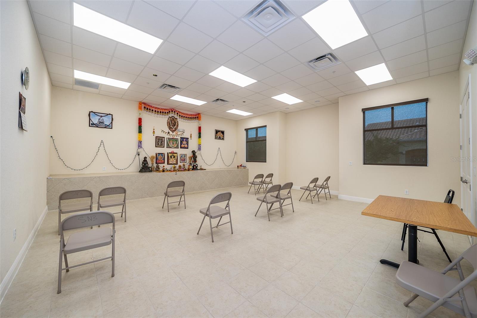 Image 3 of 31 For 2812 Shantiniketan Boulevard I-12