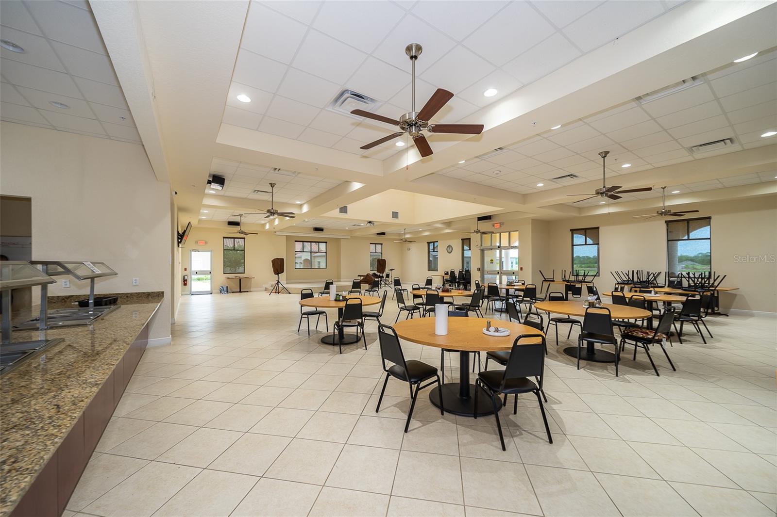 Image 5 of 31 For 2812 Shantiniketan Boulevard I-12
