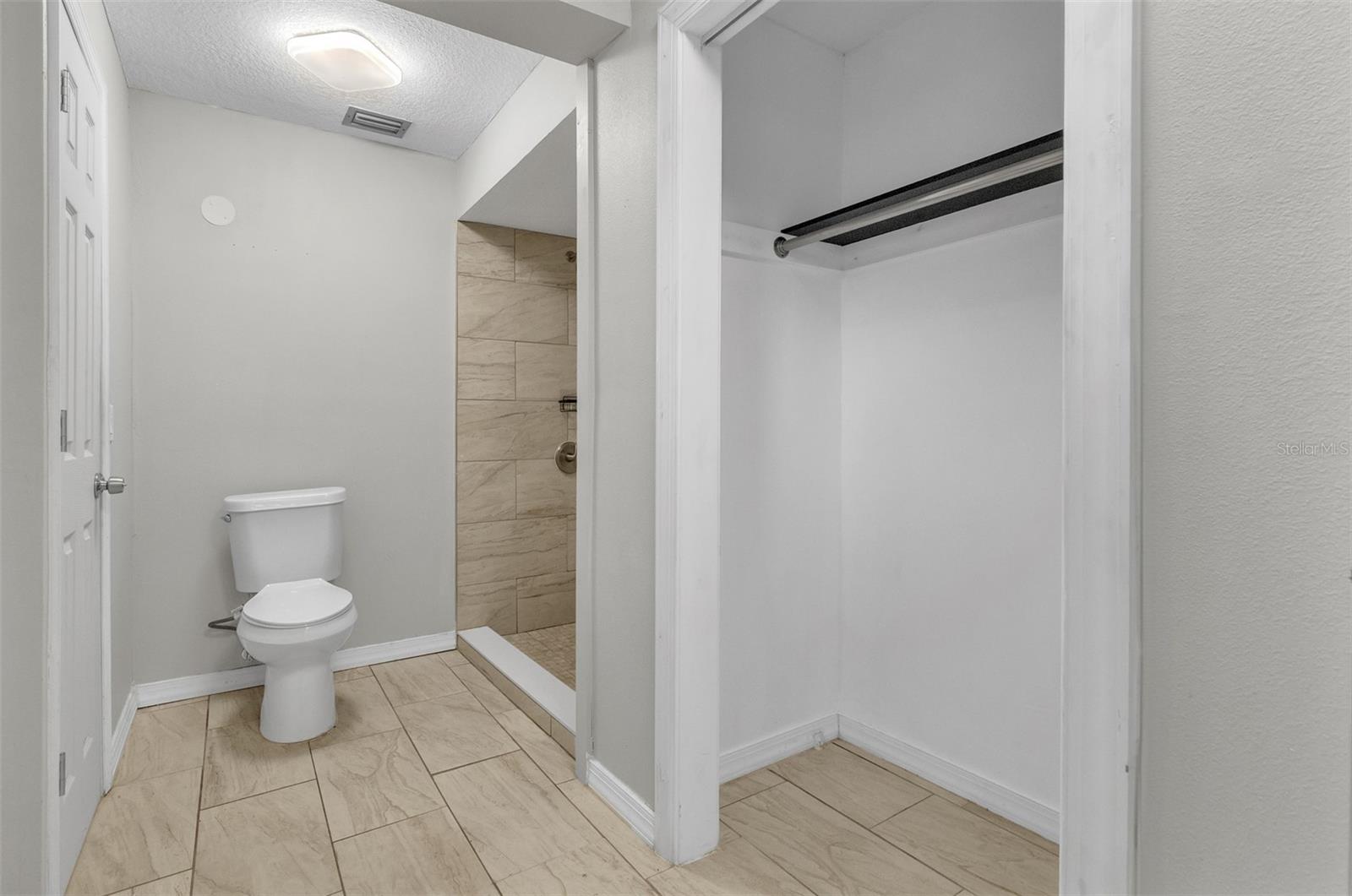 Image 10 of 29 For 5911 Fernhill Drive