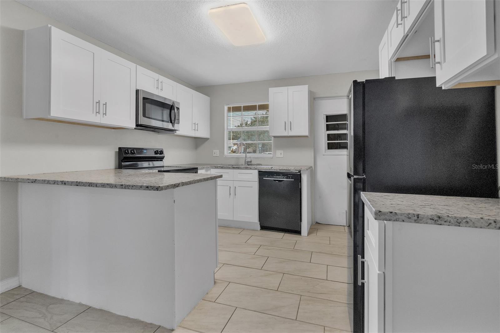 Image 17 of 29 For 5911 Fernhill Drive