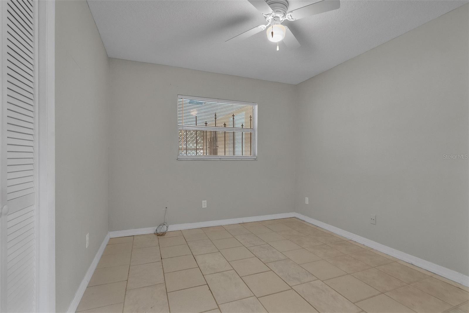 Image 19 of 29 For 5911 Fernhill Drive