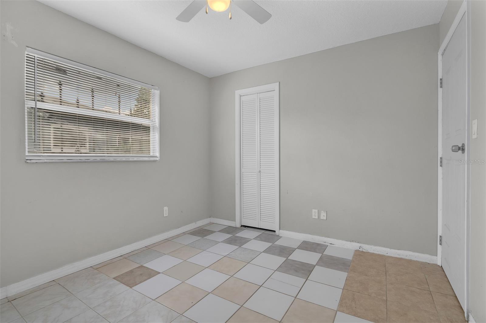 Image 20 of 29 For 5911 Fernhill Drive