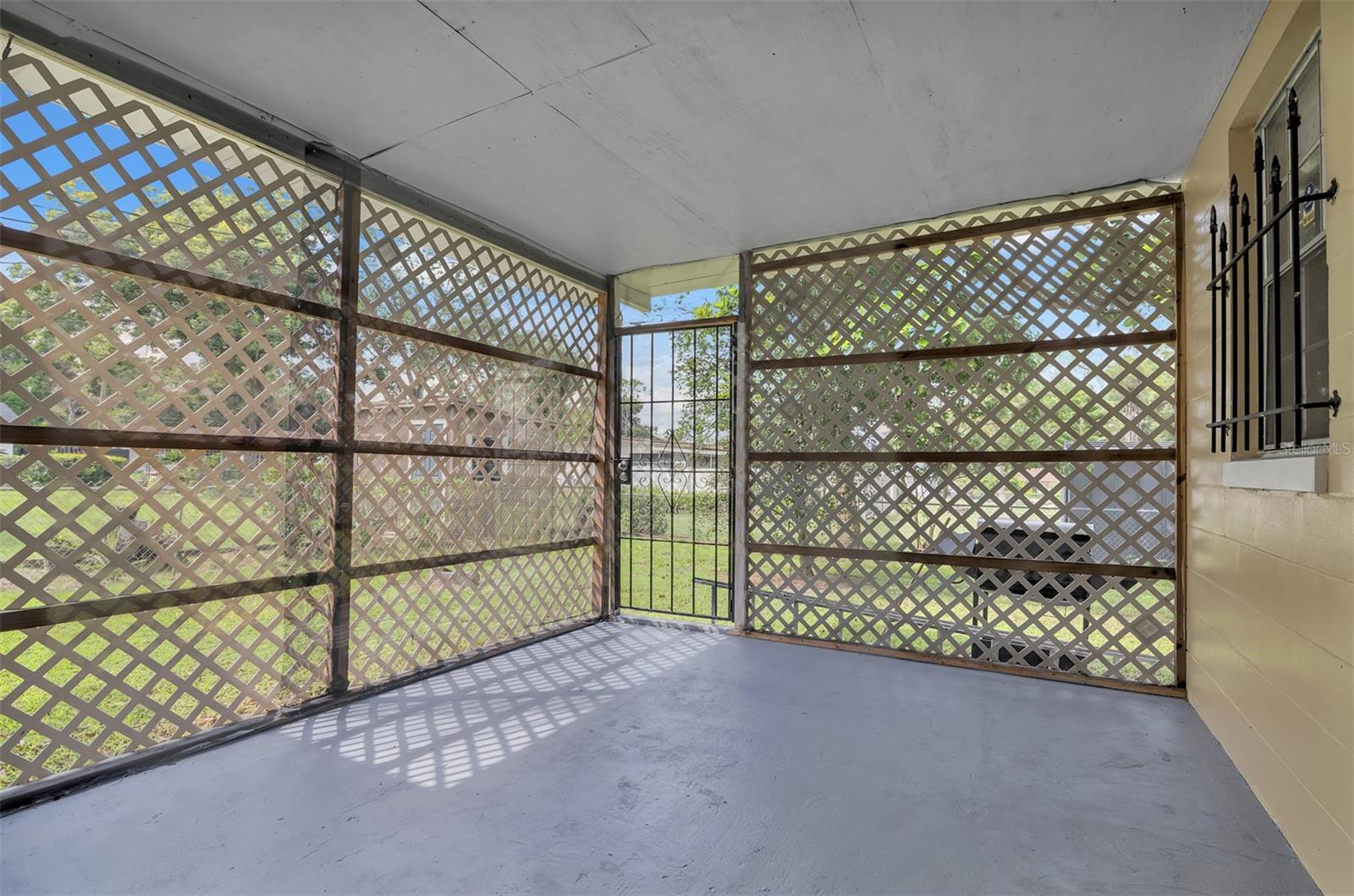 Image 24 of 29 For 5911 Fernhill Drive
