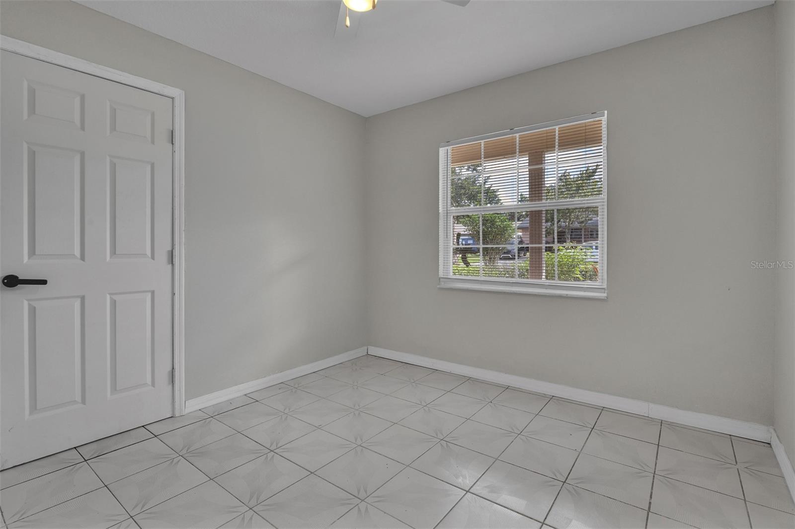 Image 4 of 29 For 5911 Fernhill Drive
