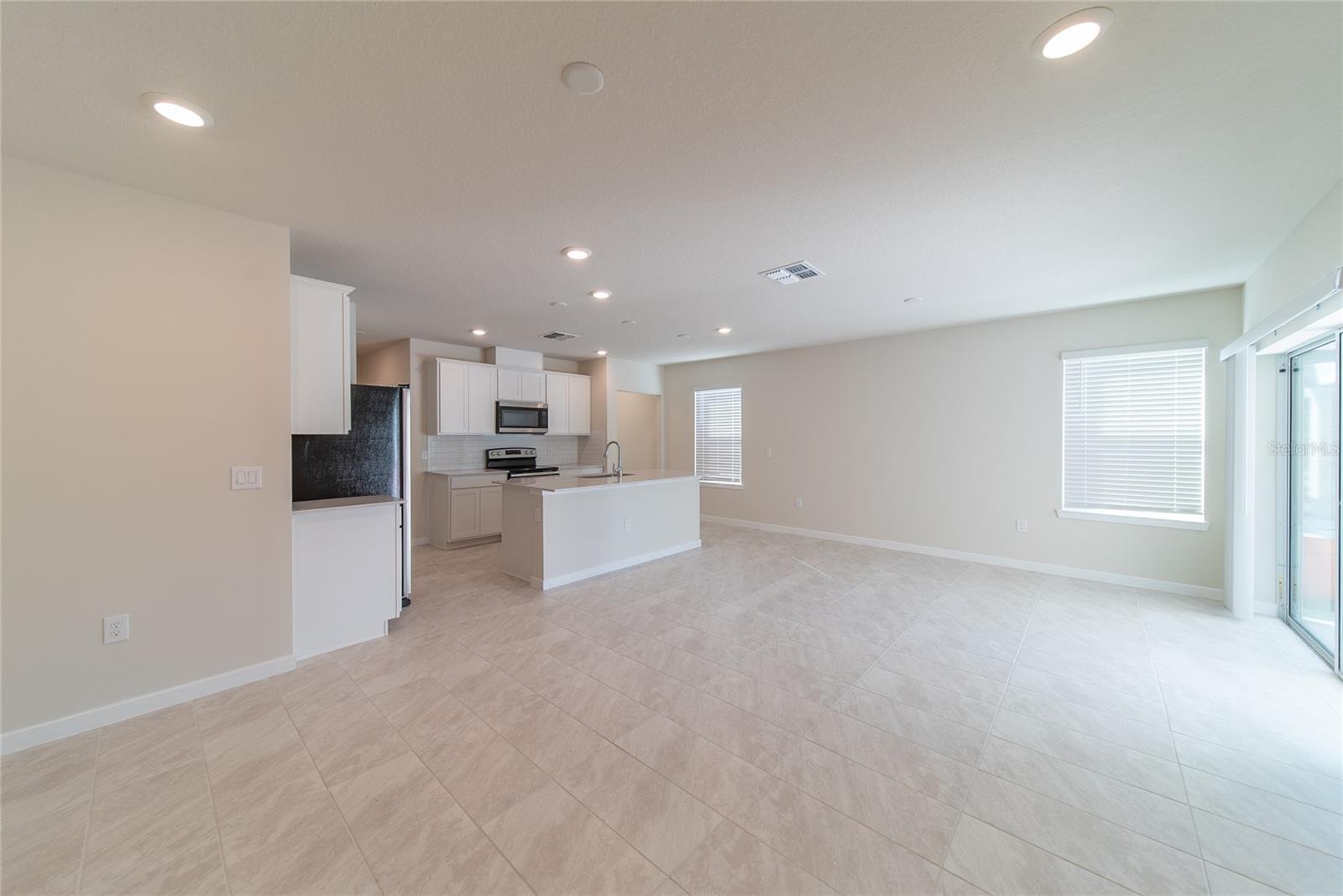 Image 9 of 31 For 17193 Cagan Crossings Boulevard