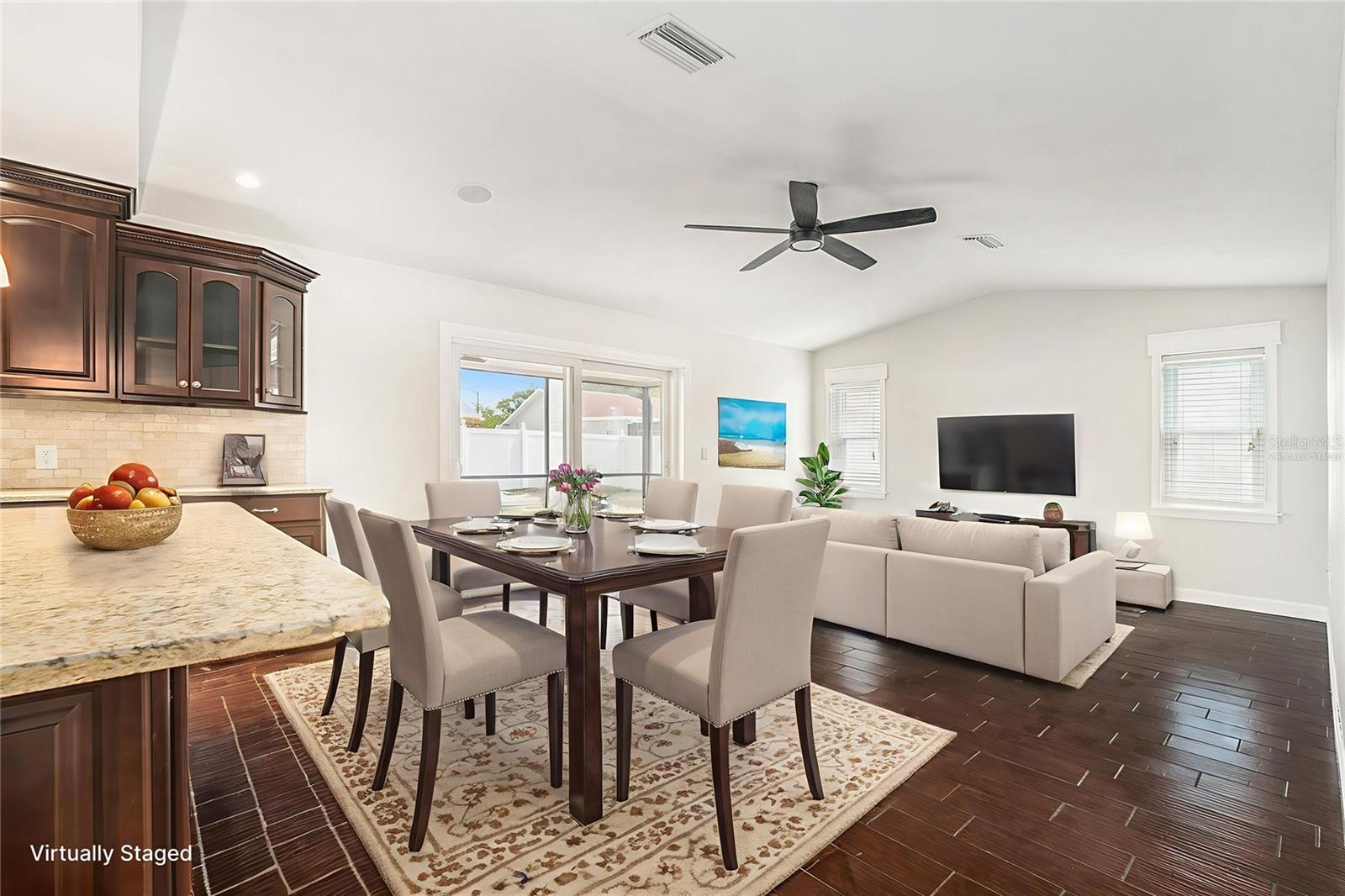 Image 2 of 27 For 8010 Buttonball Lane