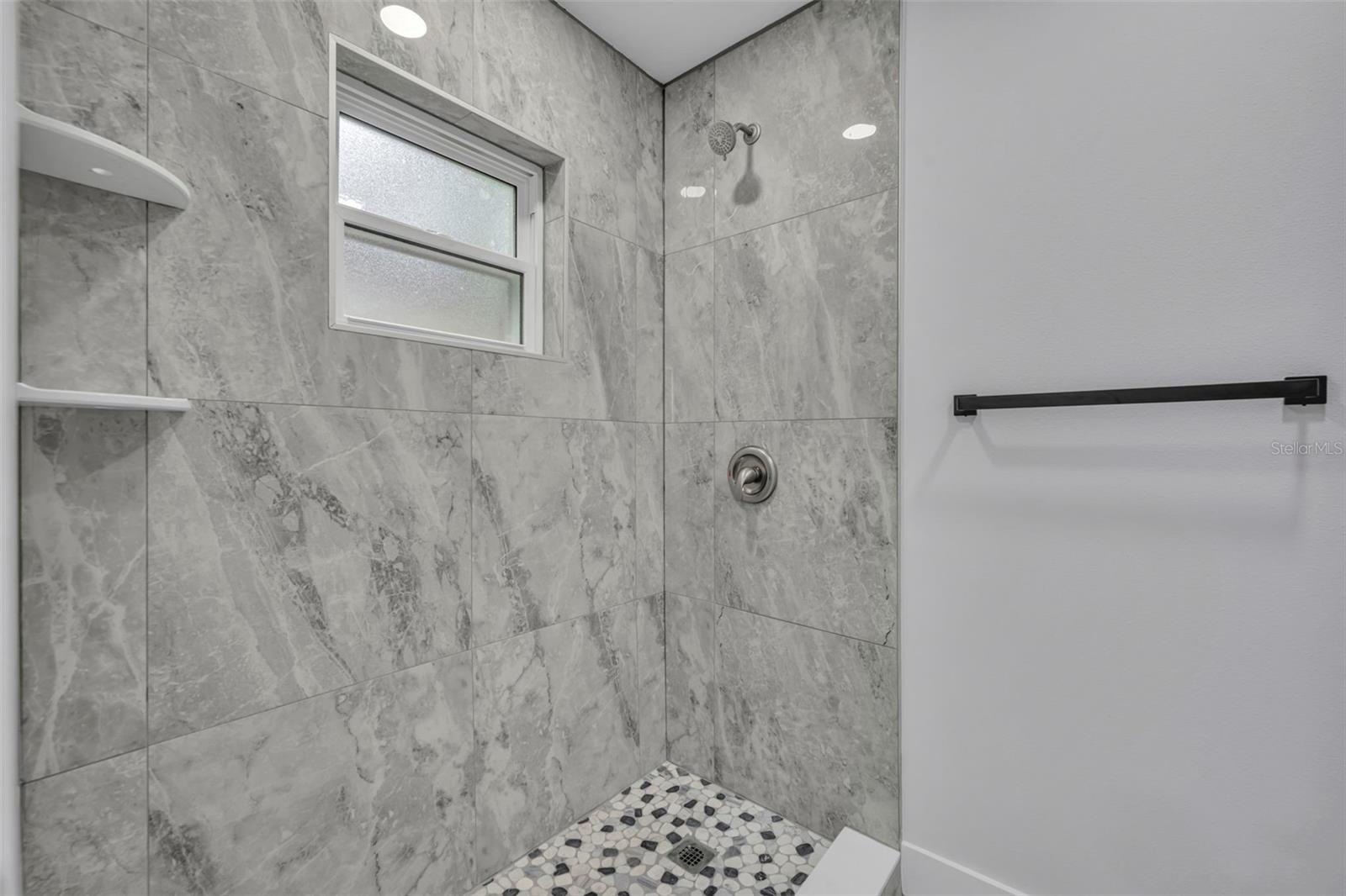 Image 27 of 65 For 672 Silver Creek Drive