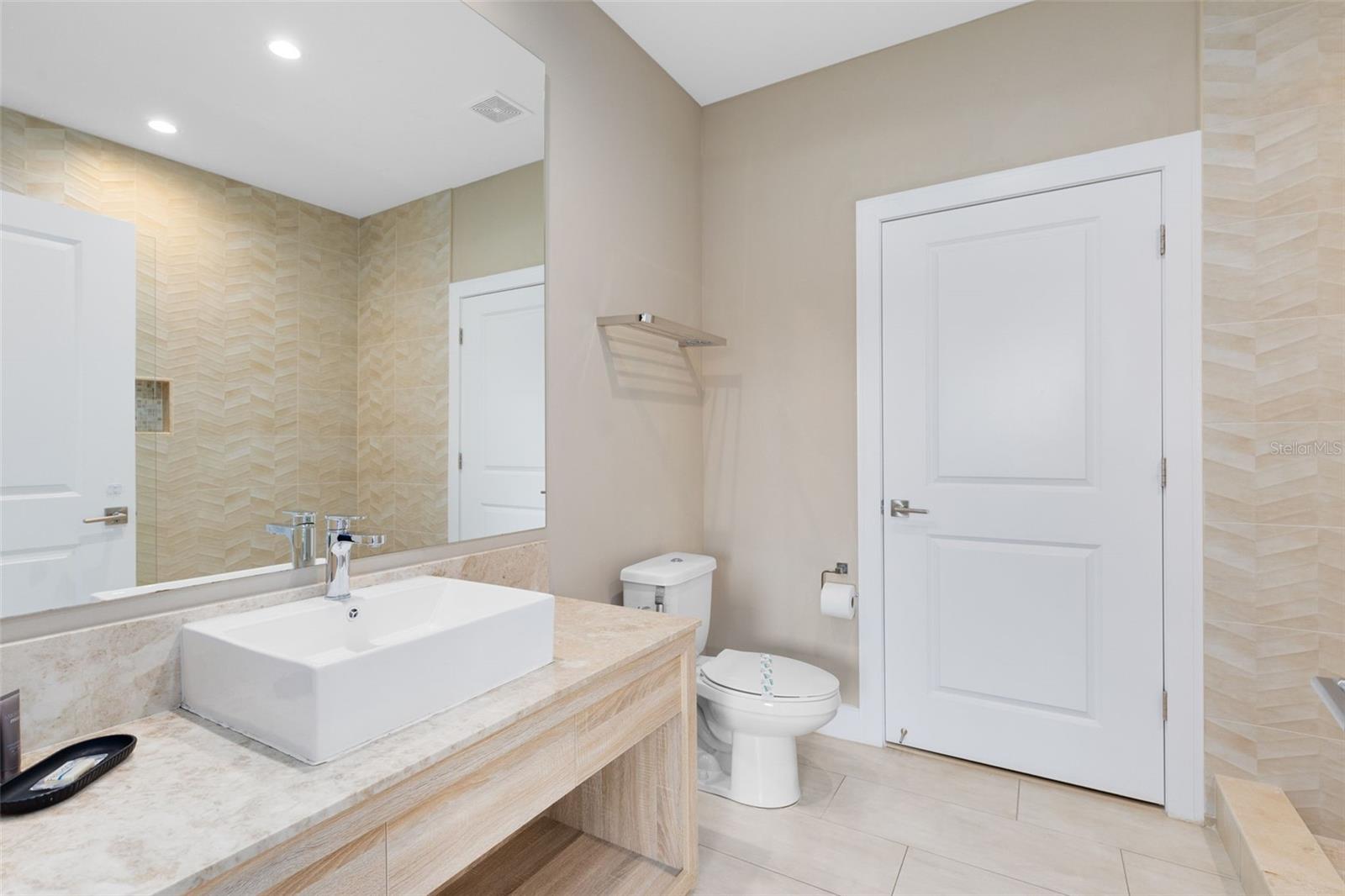 Image 20 of 38 For 3061 Rockefeller Way