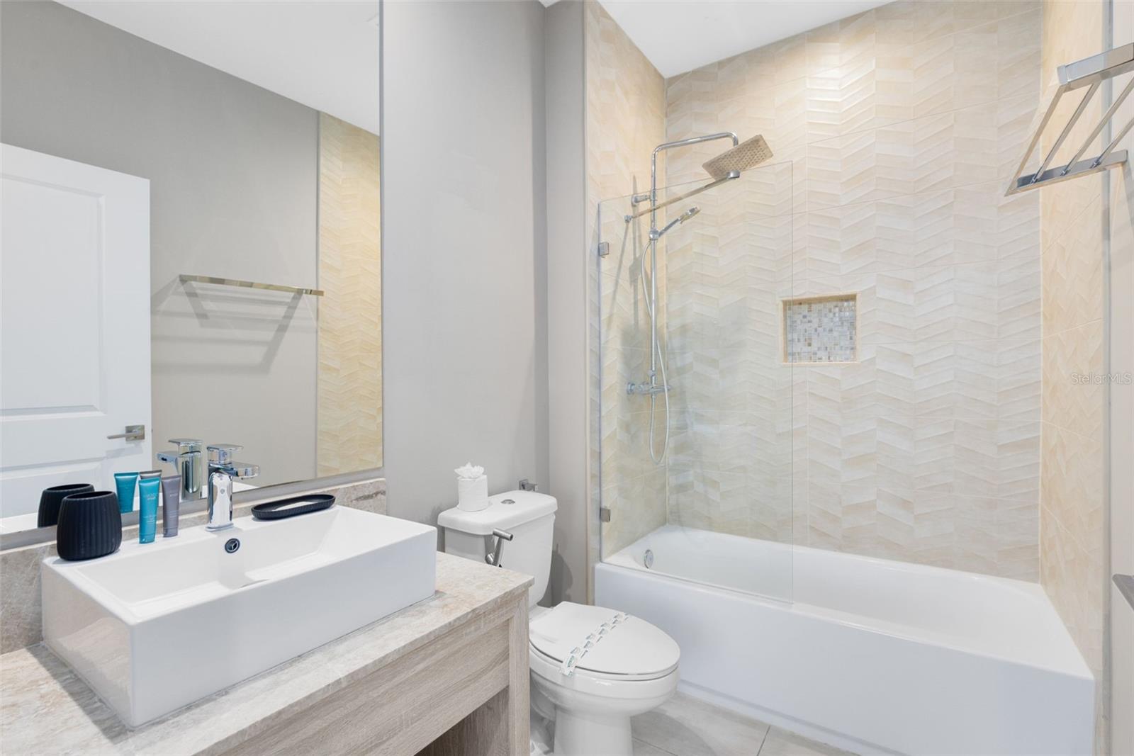 Image 22 of 38 For 3061 Rockefeller Way