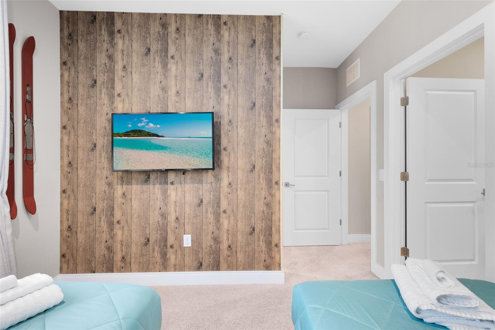 Image 24 of 38 For 3061 Rockefeller Way