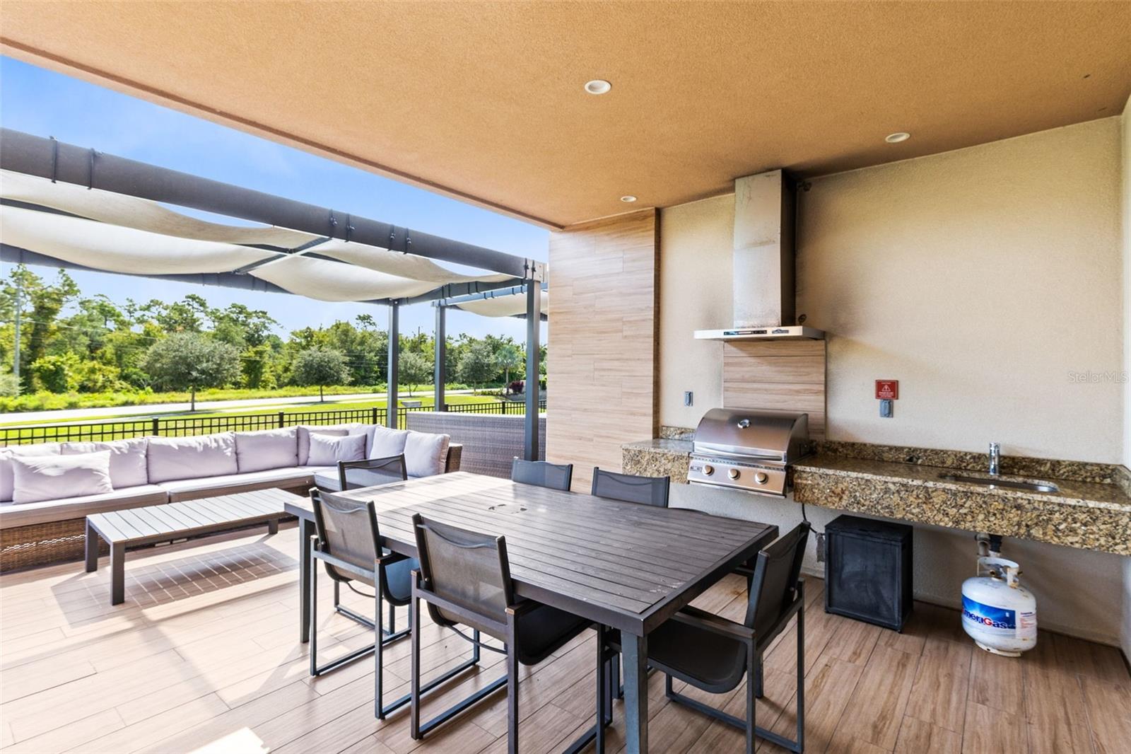 Image 27 of 38 For 3061 Rockefeller Way