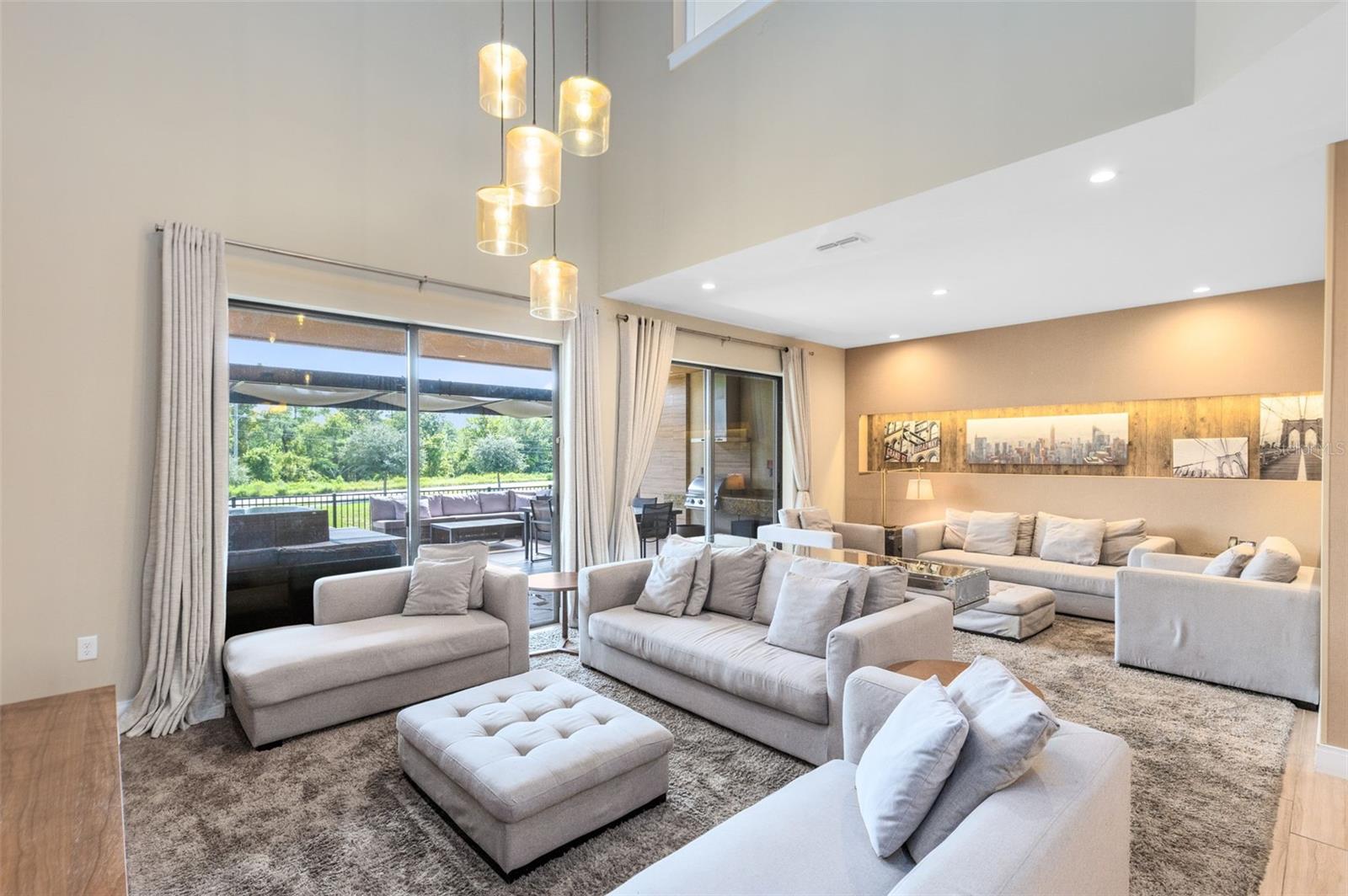 Image 5 of 38 For 3061 Rockefeller Way