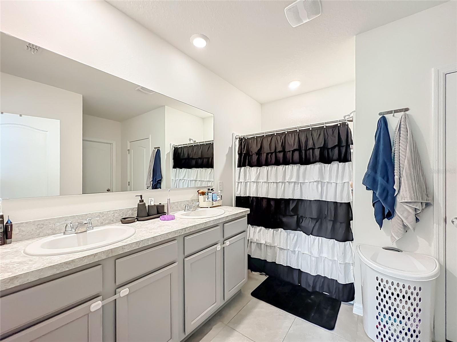 Image 15 of 31 For 29521 Caspian Street