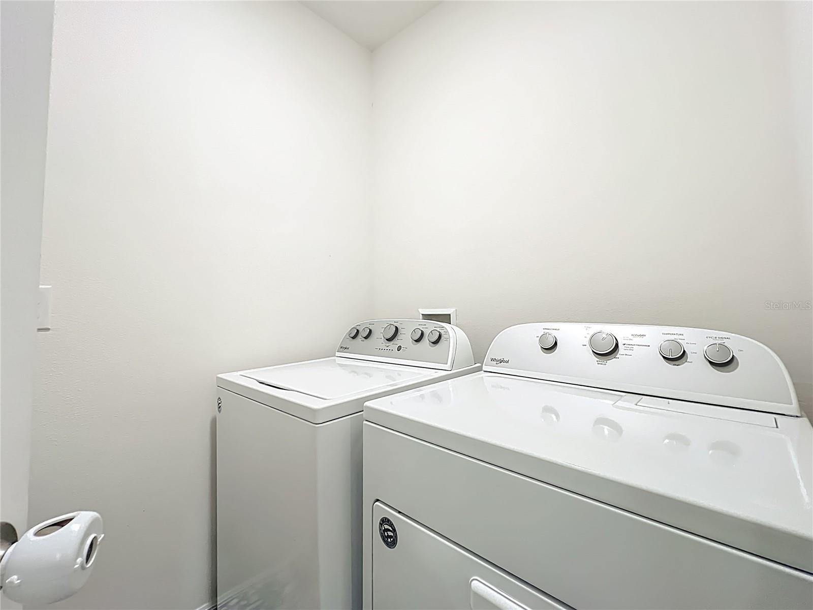 Image 22 of 31 For 29521 Caspian Street