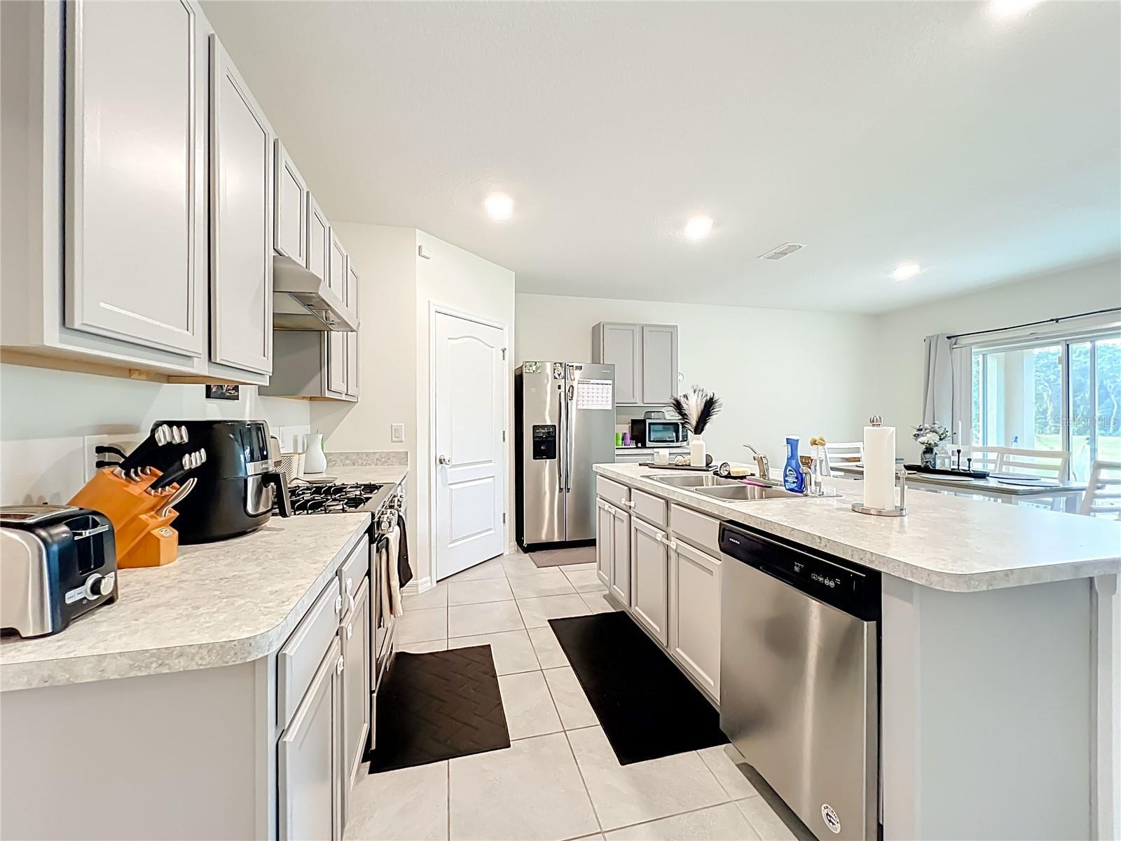Image 6 of 31 For 29521 Caspian Street