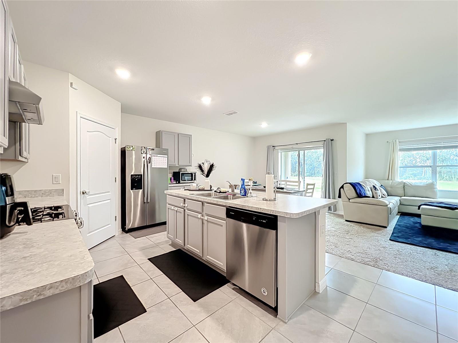 Image 7 of 31 For 29521 Caspian Street