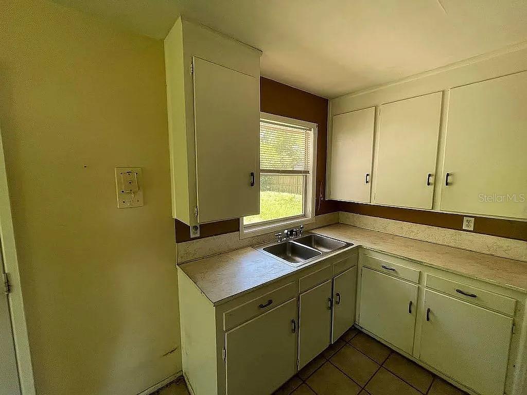 Image 11 of 26 For 720 79th Avenue