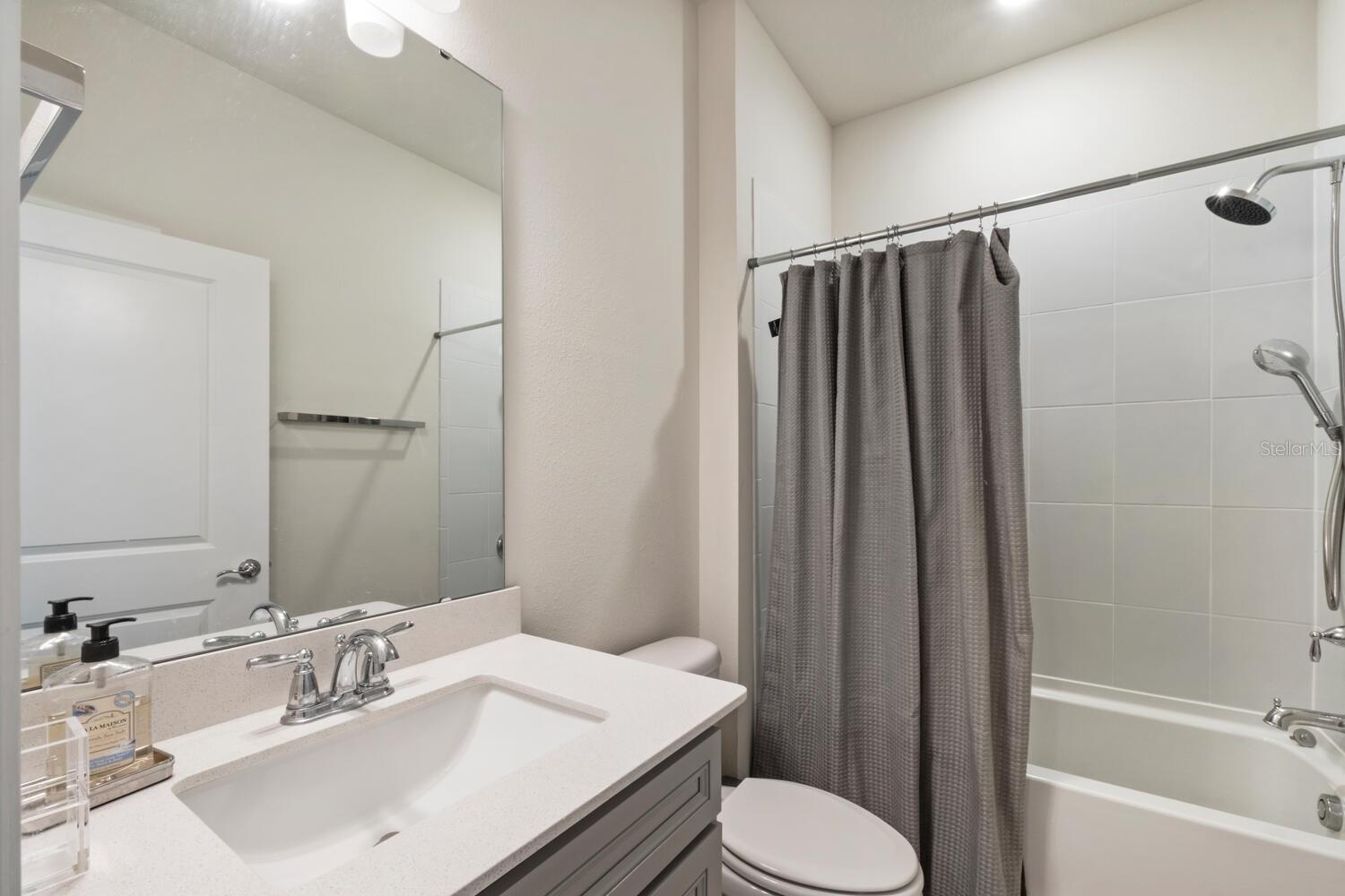 Image 21 of 25 For 13673 Fresh Ivy Street