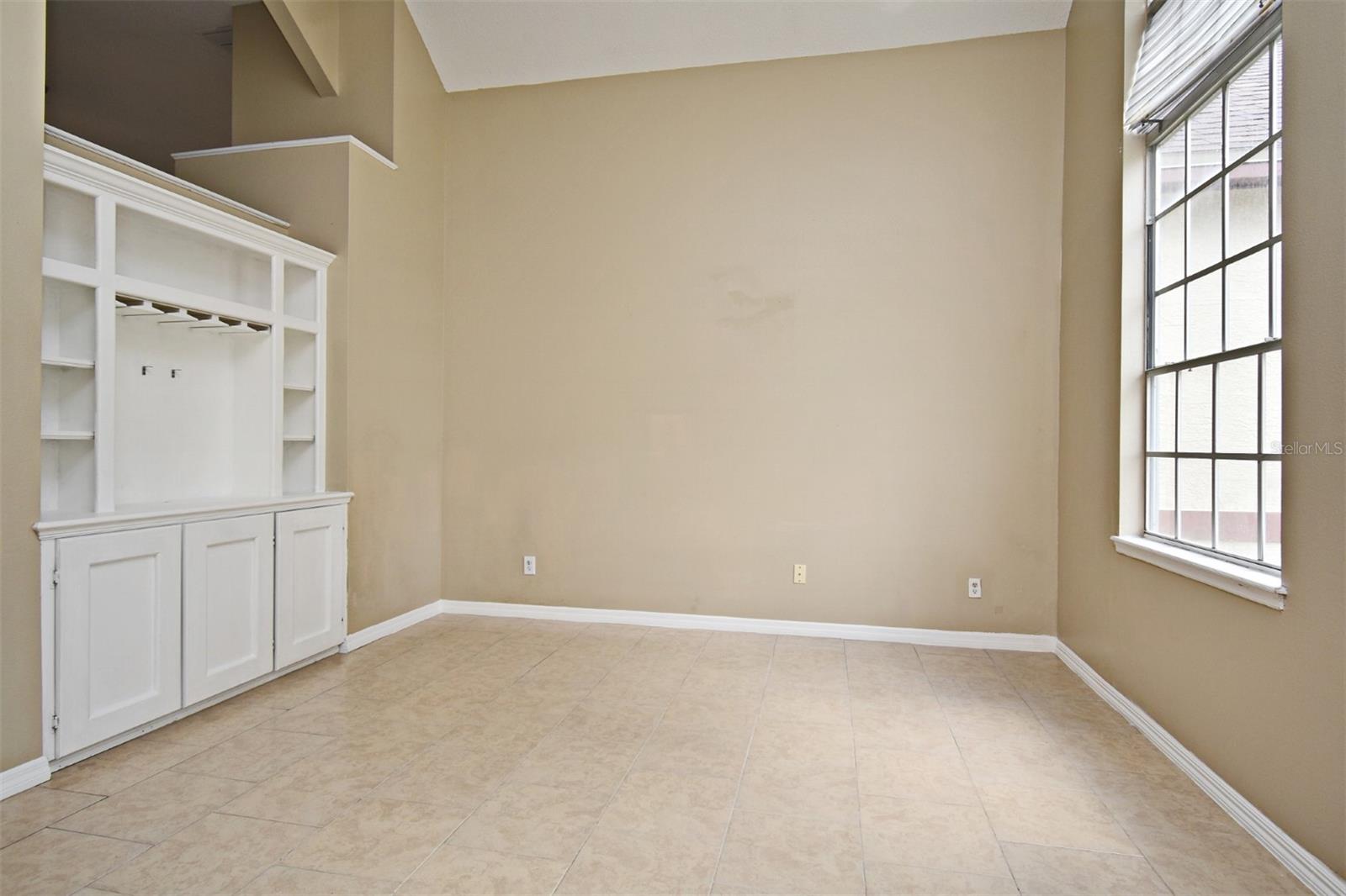 Image 5 of 40 For 8623 Honolulu Drive