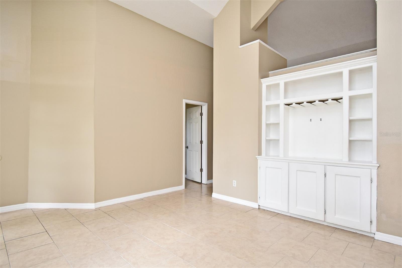 Image 6 of 40 For 8623 Honolulu Drive
