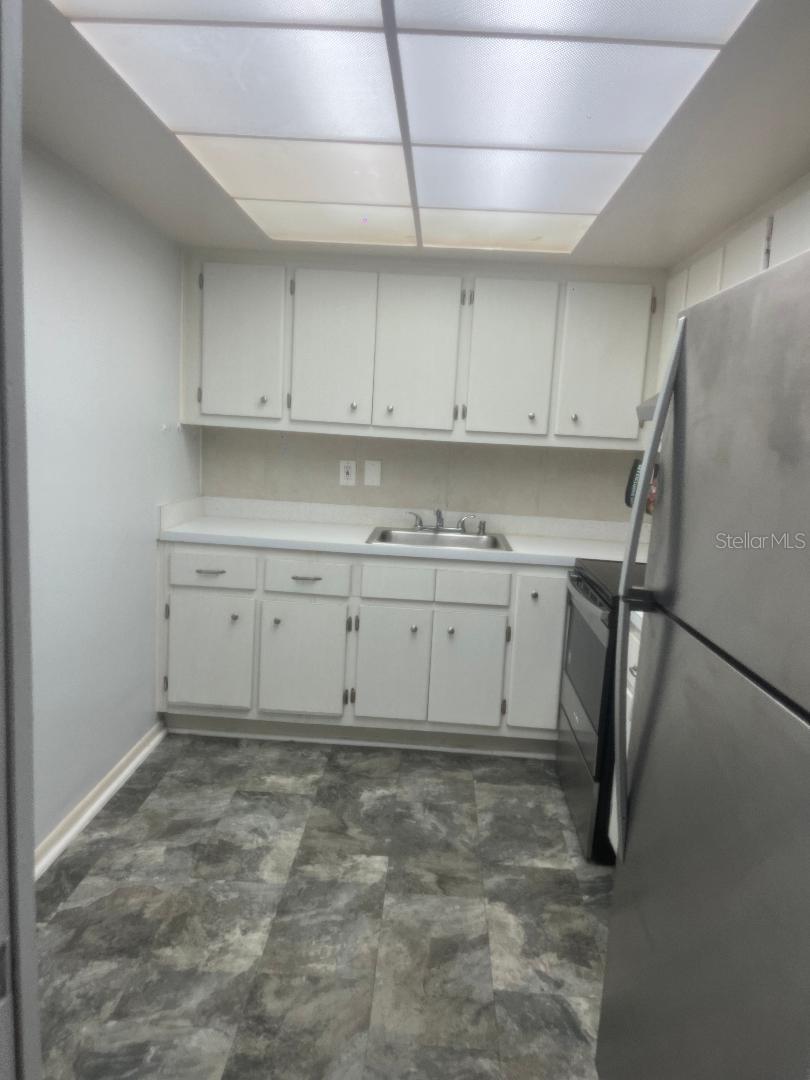 Image 12 of 12 For 221 Columbia Drive 340