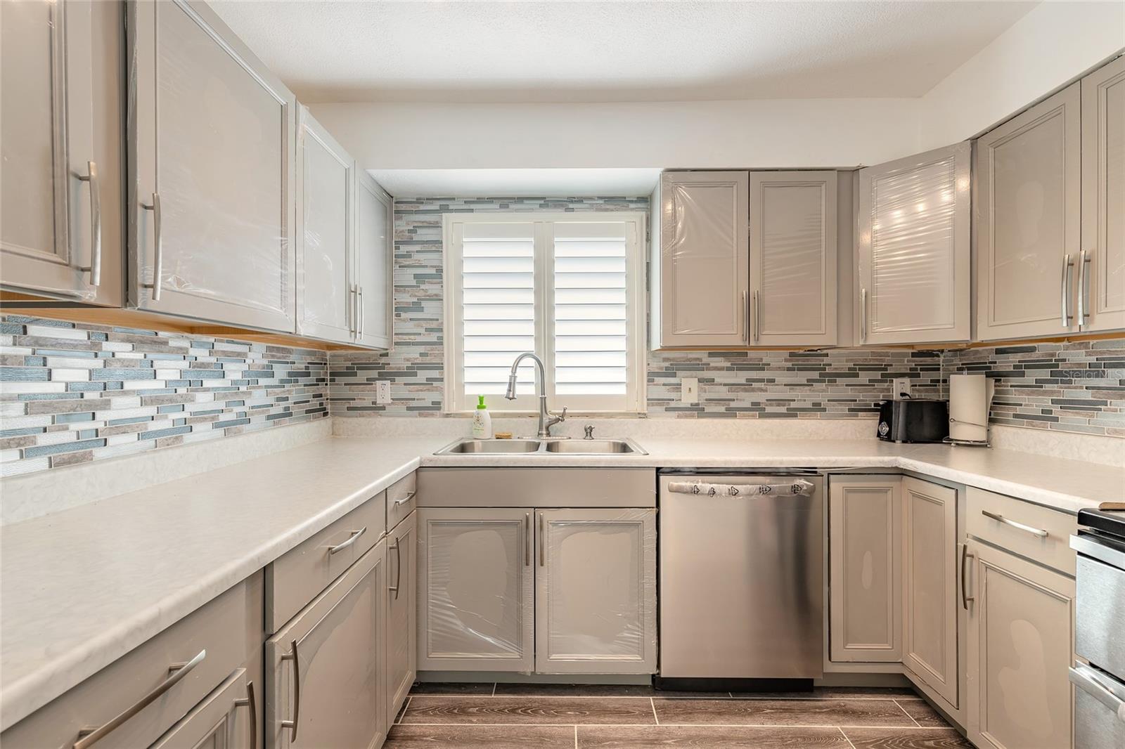 Image 10 of 30 For 1404 Atlantic Avenue 25
